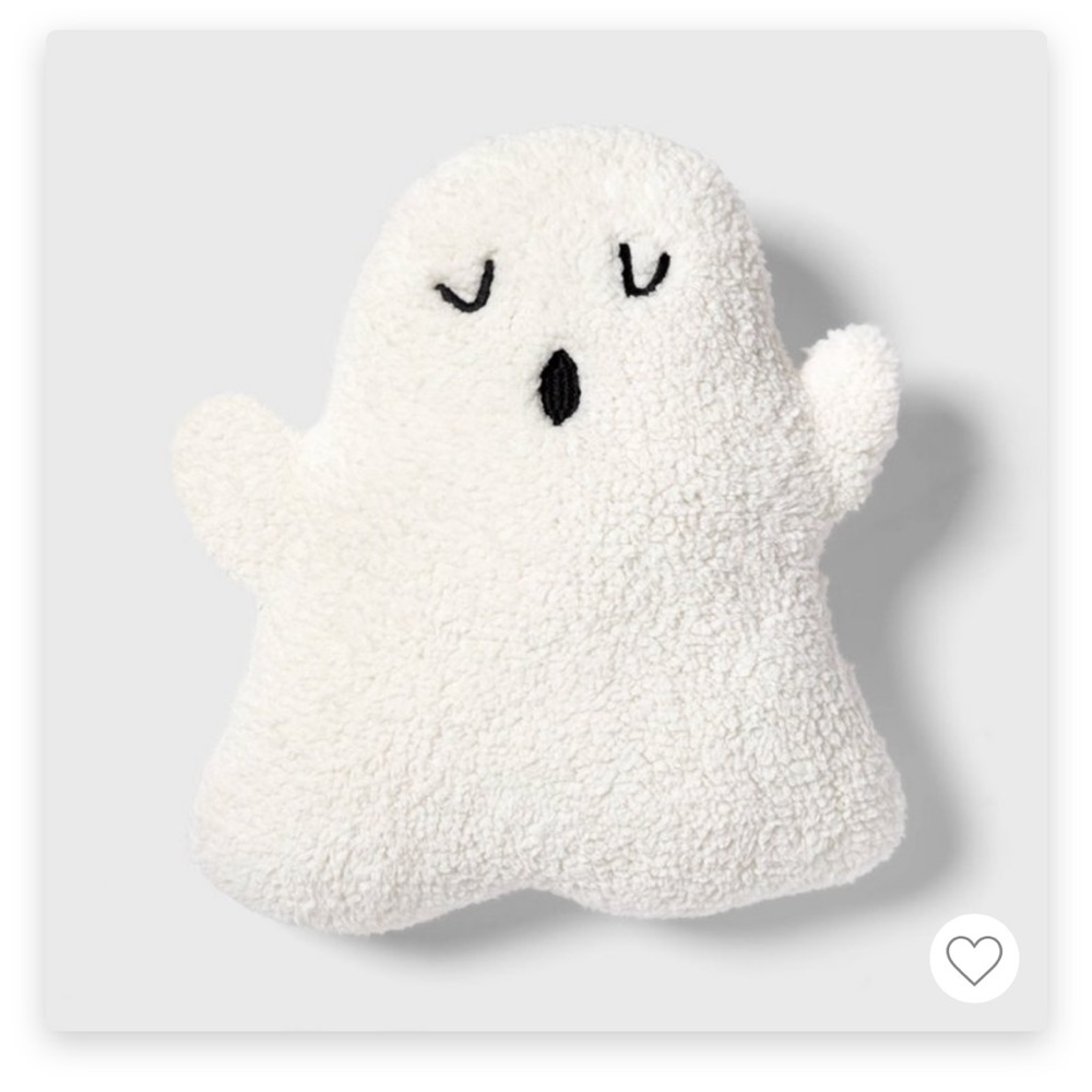 Sherpa Ghost pillow - Hyde & EEK!
